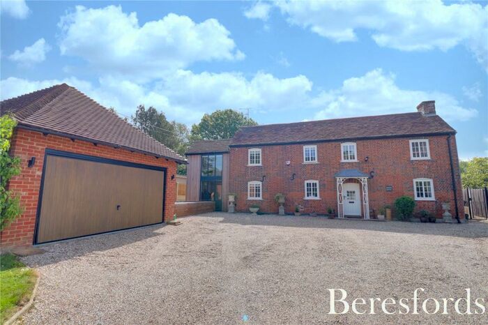 5 Bedroom Detached House For Sale In Loves Green, Highwood, CM1