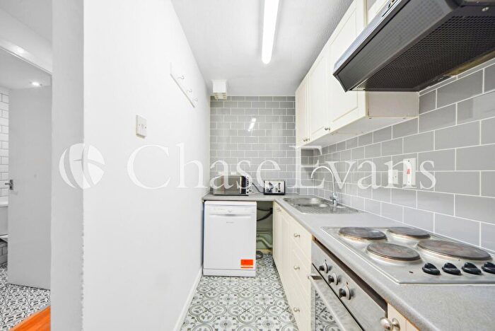 1 Bedroom Flat To Rent In St. Leonards Road, Poplar, London, E14