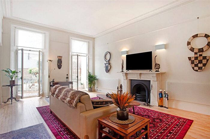 1 Bedroom Flat For Sale In Penywern Road, London, SW5