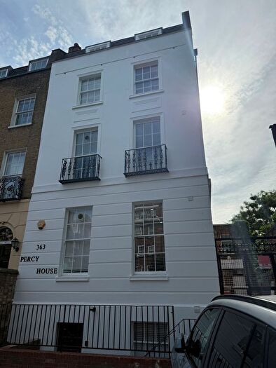 Studio To Rent In Liverpool Road, London, N1