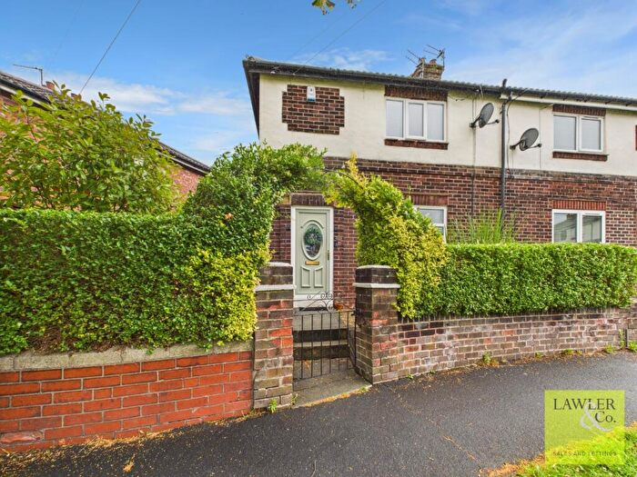 3 Bedroom Semi Detached House For Sale In Ambleside Road, South Reddish, Stockport, SK5