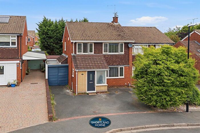 3 Bedroom Semi-Detached House For Sale In Finnemore Close, Finham, Coventry, CV3