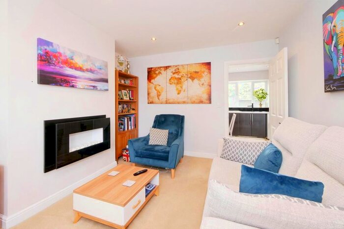 2 Bedroom Semi-Detached House For Sale In Huntington Road, York, YO31