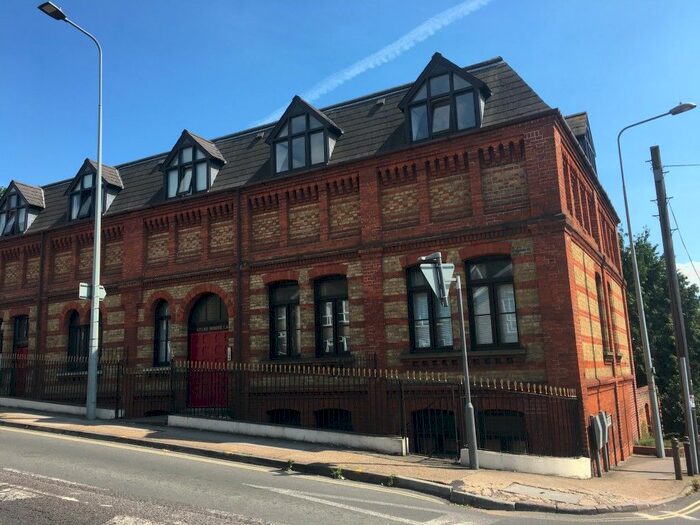 2 Bedroom Flat To Rent In Woodbridge Road, Ipswich, IP4