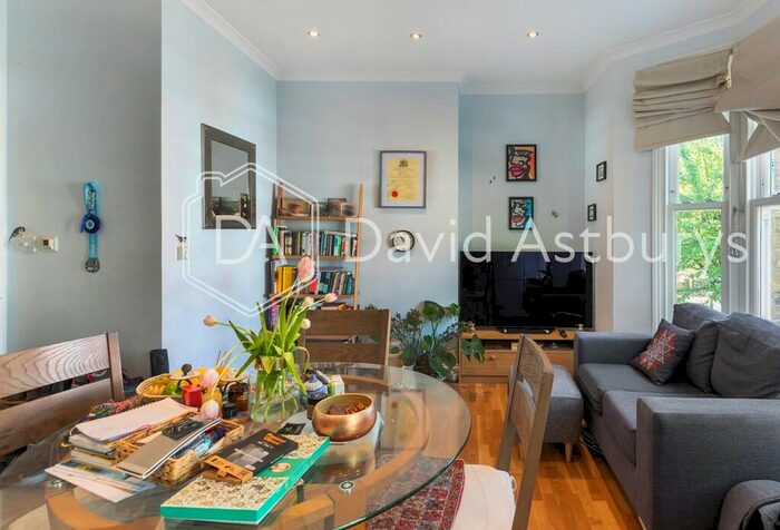 1 Bedroom Apartment To Rent In Fairbridge Road, Archway, London, N19