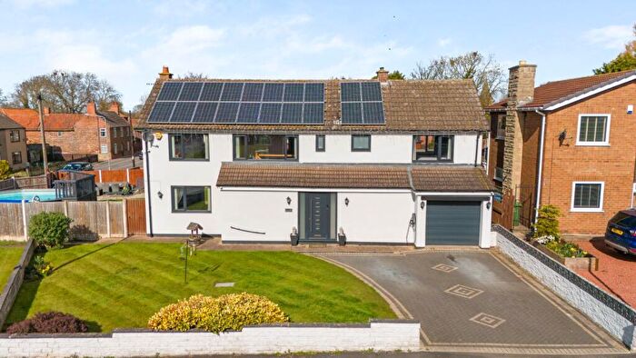 4 Bedroom Detached House For Sale In Gringley Road, Misterton, Nottinghamshire, DN10