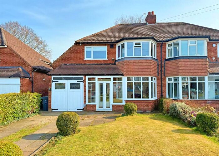 4 Bedroom Semi-Detached House For Sale In Thorney Road, Streetly, Sutton Coldfield, B74