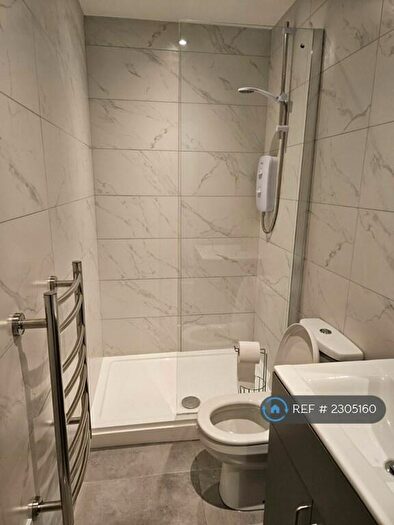 1 Bedroom Flat To Rent In Empire House, Bradford, BD1