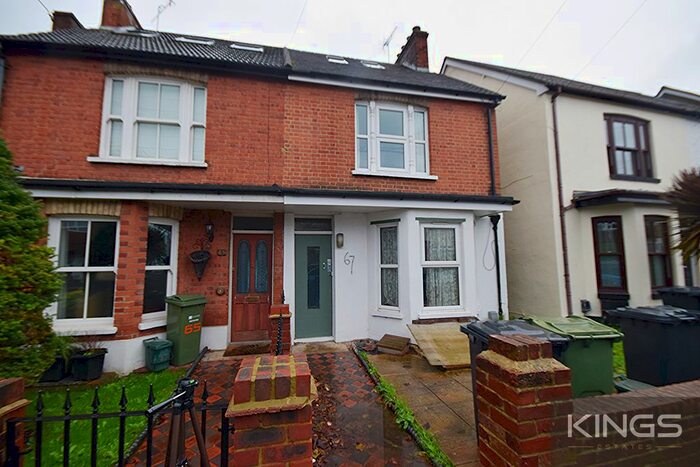 6 Bedroom Semi-Detached House To Rent In Manor Road, Guildford, Surrey, GU2