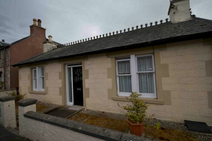 2 Bedroom Bungalow To Rent In Argyle Street, Inverness, Inverness-Shire, IV2