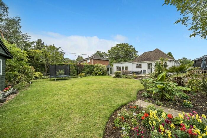 4 Bedroom Detached House To Rent In Staines-Upon-Thames, Surrey, TW18