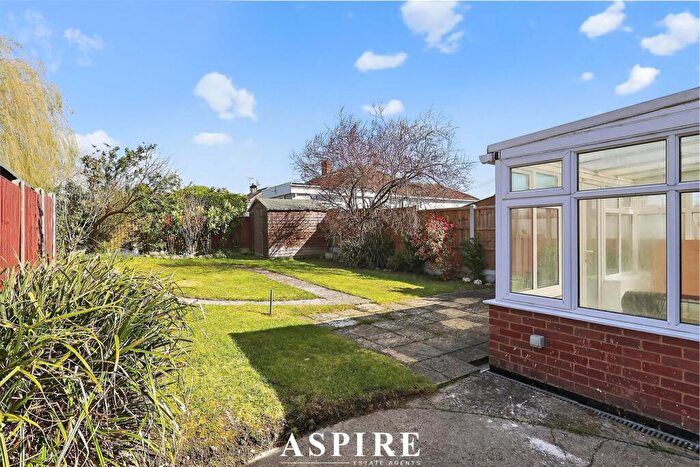 3 Bedroom Semi-Detached Bungalow For Sale In Holtynge, Benfleet, SS7