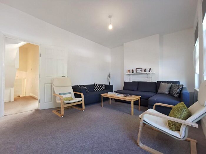 2 Bedroom Apartment To Rent In Roundwood Road Willesden, NW10