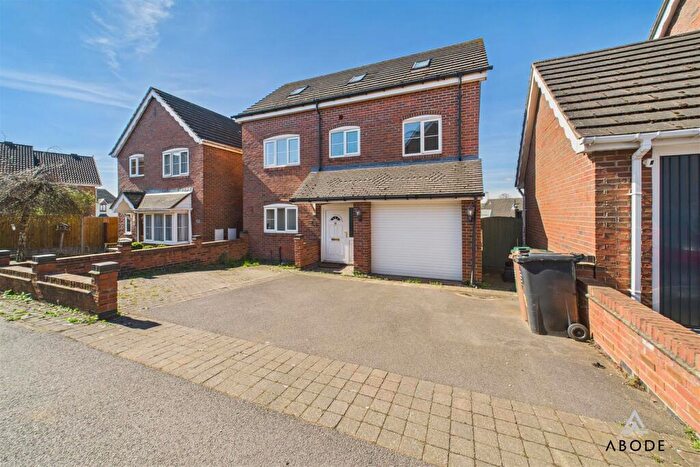 3 Bedroom Detached House For Sale In Warren Hill, Newhall, Swadlincote, DE11