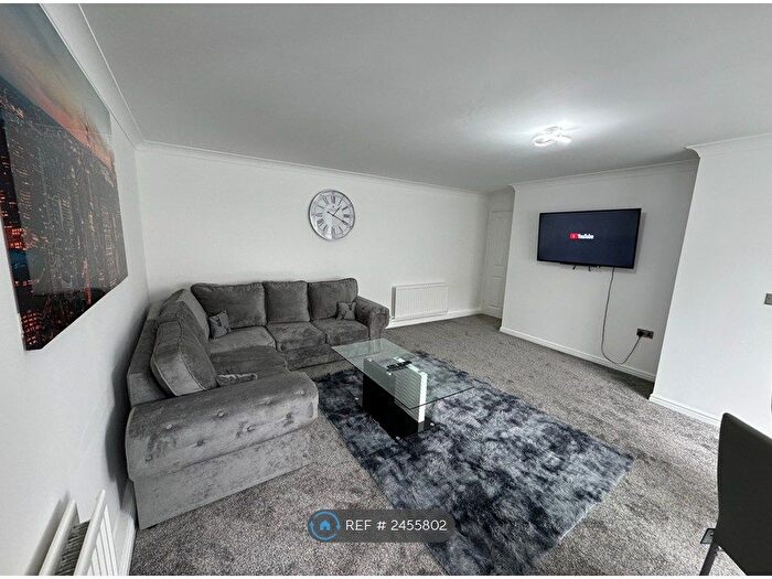 2 Bedroom Flat To Rent In Longueville Lodge, Netherfield, Milton Keynes, MK6