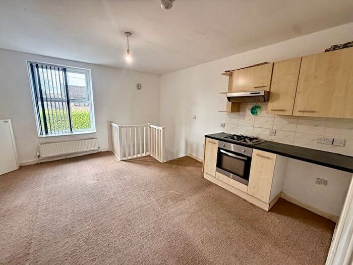2 Bedroom Flat To Rent In Shakespeare Street, Padiham, BB12
