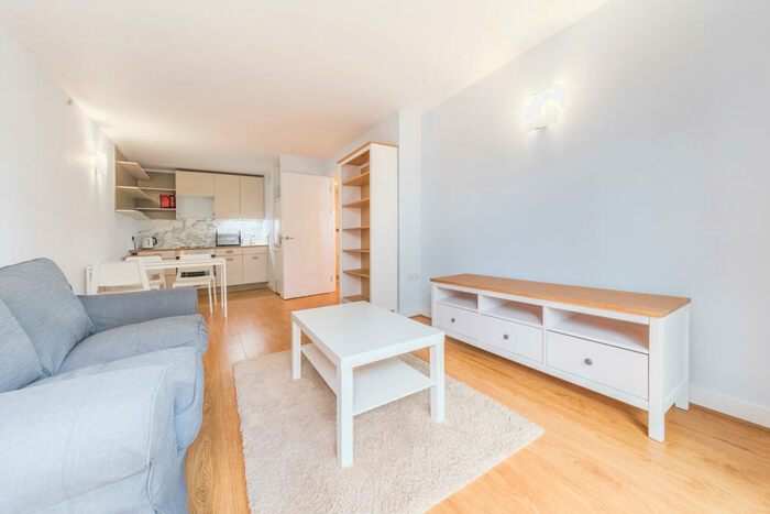 1 Bedroom Apartment To Rent In Idaho Building, Deals Gateway, London, SE13