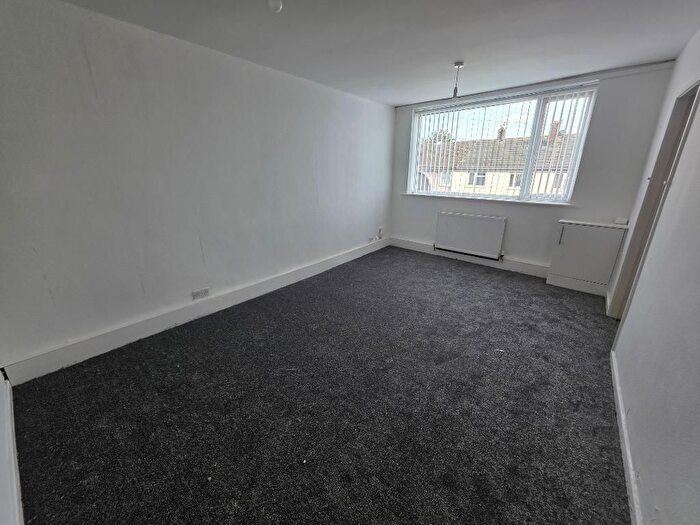 2 Bedroom Flat To Rent In Randall Drive, Bootle, Liverpool, L30