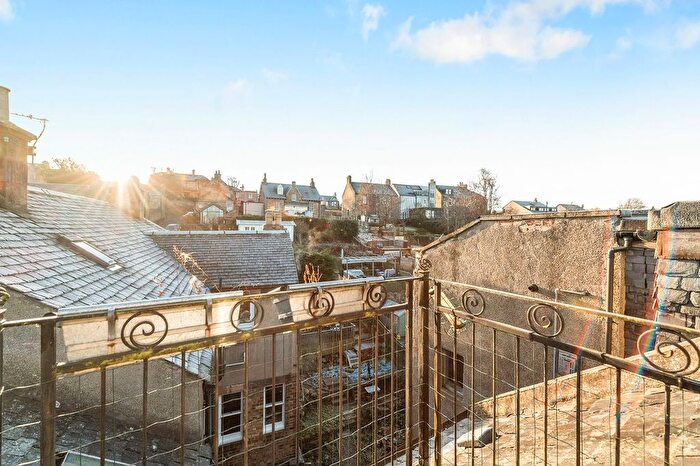 4 Bedroom Flat For Sale In Lion Well Wynd, Linlithgow, EH49