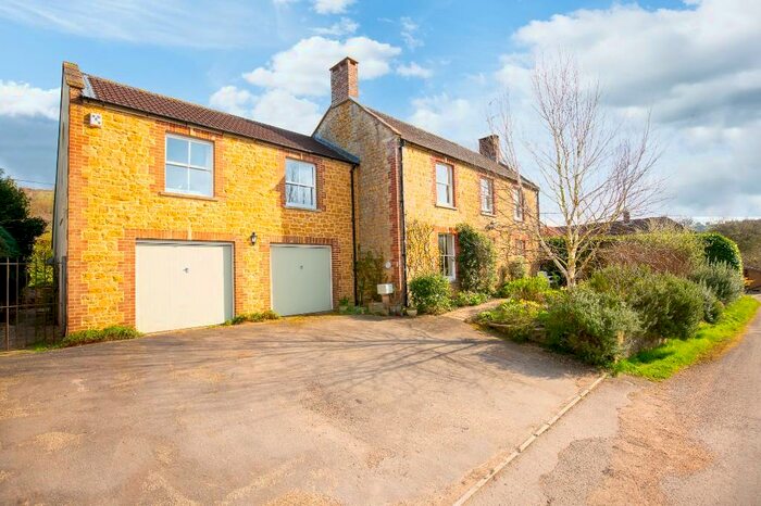 4 Bedroom Detached House For Sale In Hadspen, Somerset, BA7
