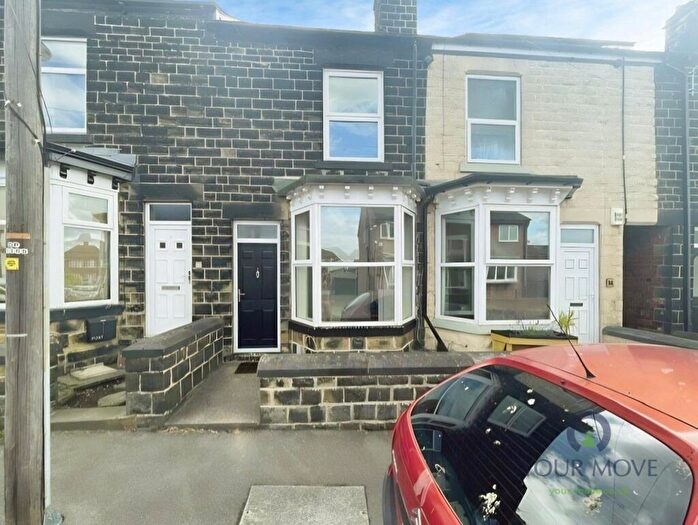 3 Bedroom Terraced House For Sale In Farnley Avenue, Sheffield, S6