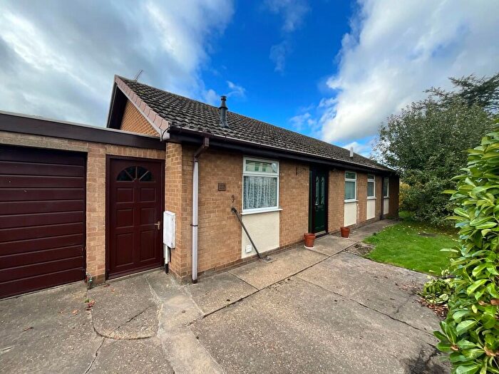 3 Bedroom Detached Bungalow For Sale In High Street, Skellingthorpe, LN6
