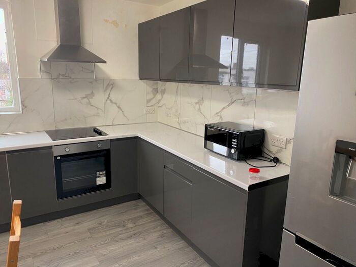 2 Bedroom Flat To Rent In Sewall Highway, Coventry, CV2