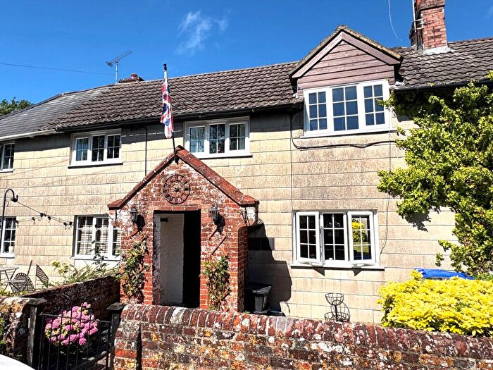 3 Bedroom Terraced House For Sale In Whaddon, Salisbury, SP5