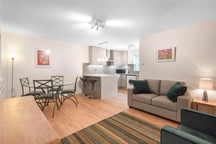 2 Bedroom Flat To Rent In John Garne Way, Oxford, OX3