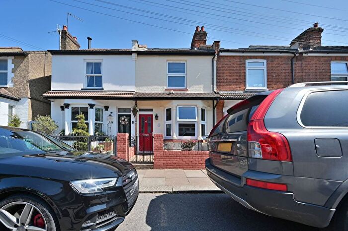 4 Bedroom Terraced House For Sale In Cassiobridge Road, Watford, WD18