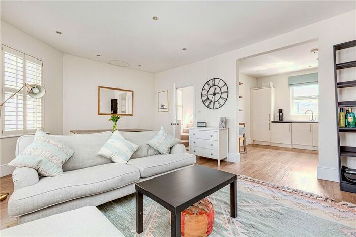 2 Bedroom Maisonette To Rent In Filmer Road, Munster Village, SW6