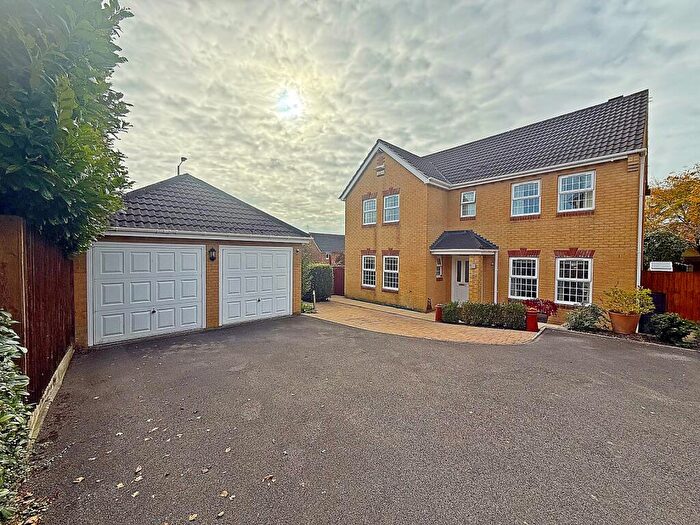 4 Bedroom Detached House For Sale In Walnut Close, Miskin, Pontyclun, Rhondda Cynon Taff., CF72