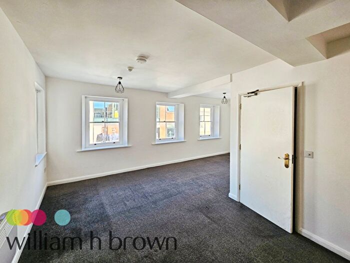 2 Bedroom Flat To Rent In Tindal Street, Chelmsford, CM1