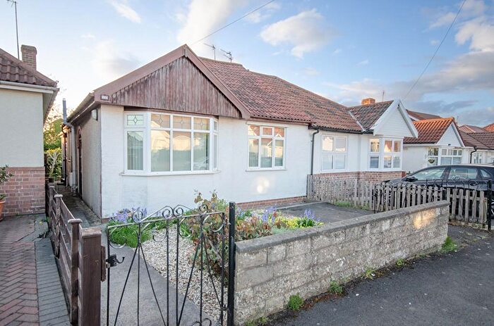3 Bedroom Semi-Detached Bungalow For Sale In Salisbury Gardens, Downend, Bristol, BS16
