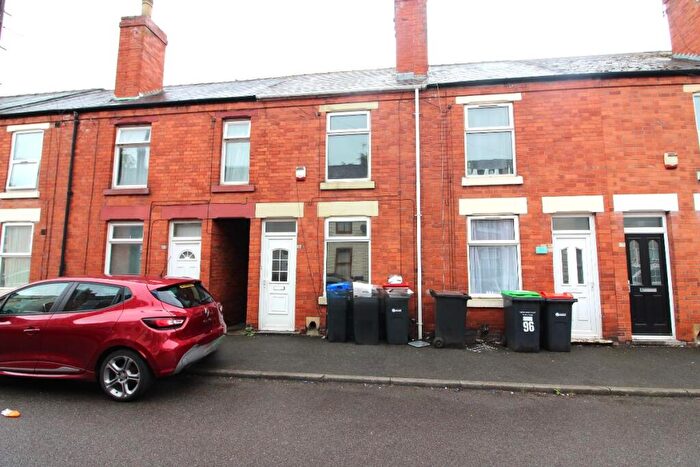 3 Bedroom Terraced House To Rent In Carlingford Road, NG15