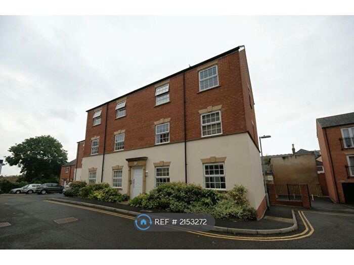 1 Bedroom Flat To Rent In Gatehouse Court, Taunton, TA1