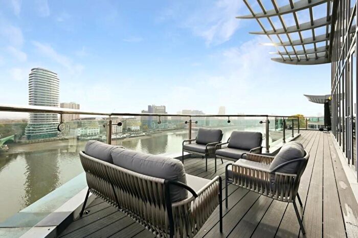 4 Bedroom Flat To Rent In William Morris Way, London, SW6