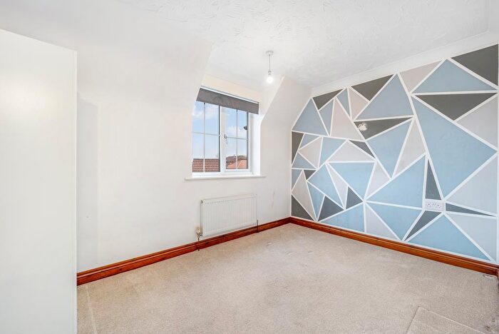 3 Bedroom End Of Terrace House For Sale In Chamomile Way, Spalding, PE11