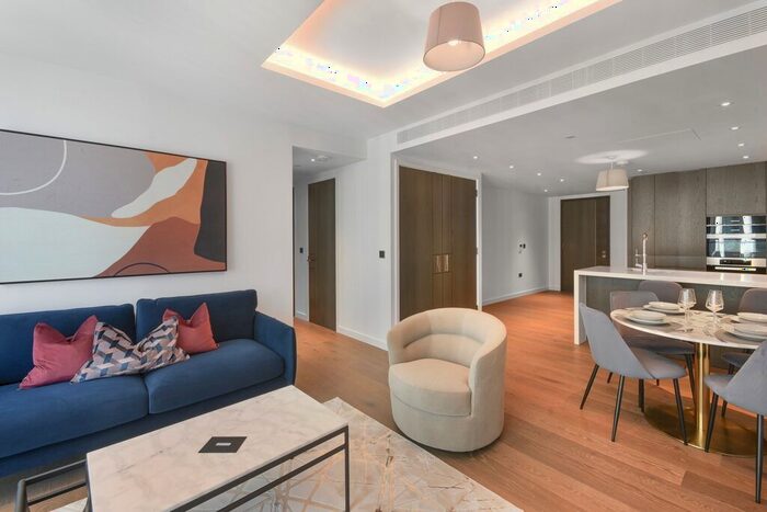 2 Bedroom Flat To Rent In Thames City, London, SW8