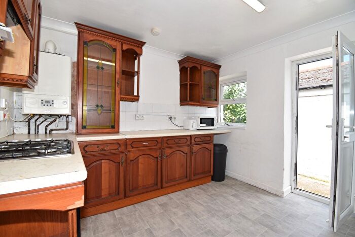 3 Bedroom Terraced House To Rent In Park Hill, Falmouth, TR11