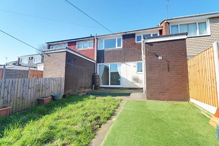 3 Bedroom Terraced House For Sale In Ragley Walk, Rowley Regis, B65