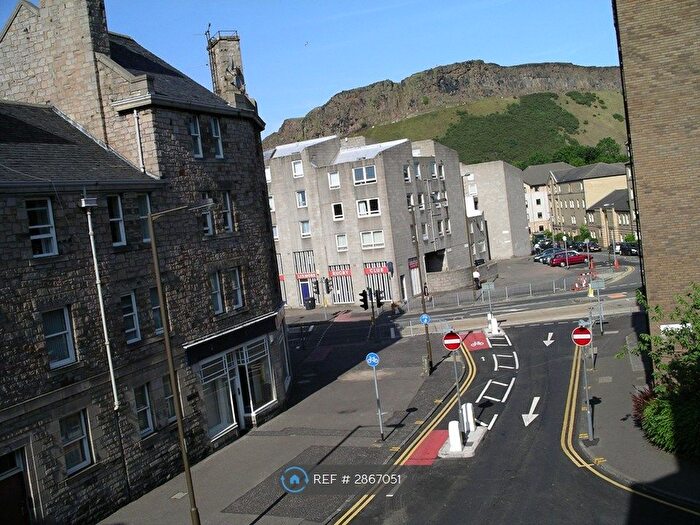 2 Bedroom Flat To Rent In Midlothian, Edinburgh, EH8