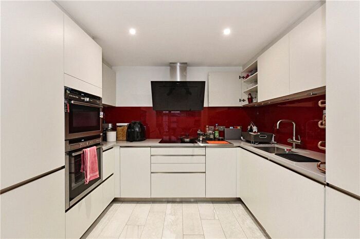 1 Bedroom Flat For Sale In Bird Street, London, W1U