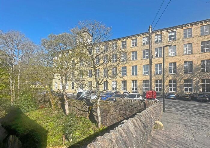 2 Bedroom Apartment For Sale In Rishworth Mill Lane, Rishworth, HX6