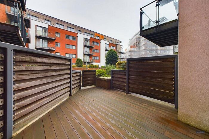 1 Bedroom Flat To Rent In Sirocco, Channel Way, Southampton, SO14
