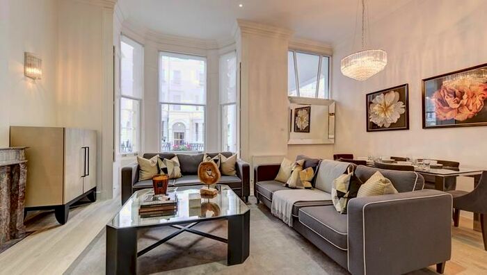 4 Bedroom Flat To Rent In Lexham Gardens, South Kensington, W8