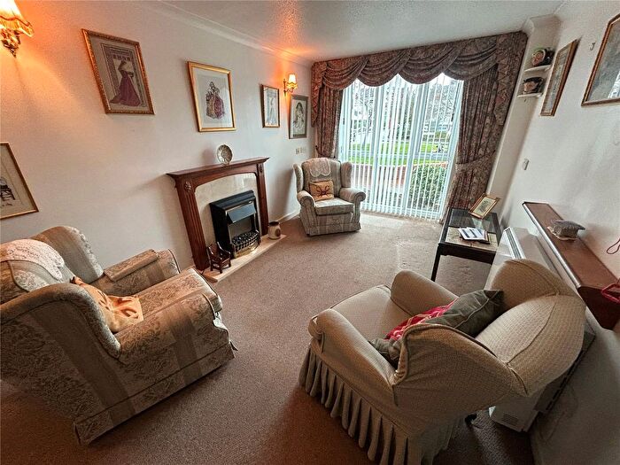 2 Bedroom Flat For Sale In Dale Street, Menai Bridge, Isle Of Anglesey, LL59