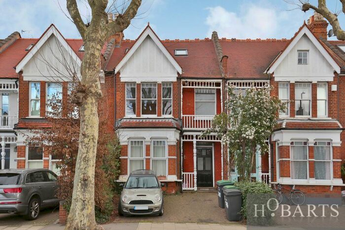 3 Bedroom Flat For Sale In Park Road, Crouch End, London, United Kingdom, N8