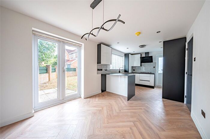 3 Bedroom Detached House For Sale In Woodlea Place, Meanwood, Leeds, West Yorkshire, LS6