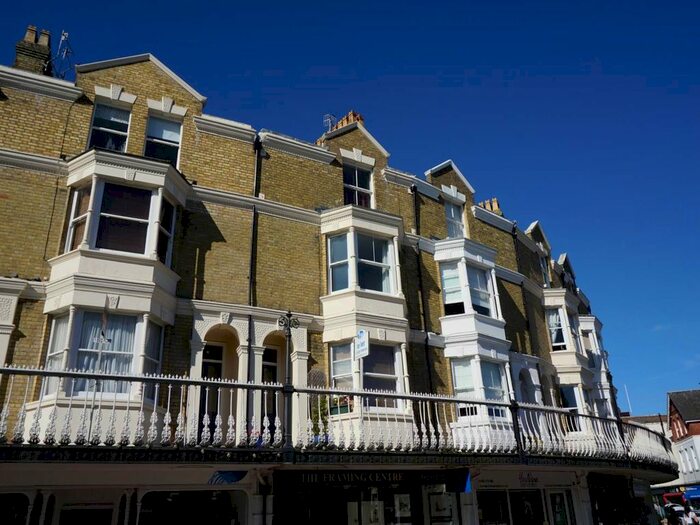 2 Bedroom Flat To Rent In Monson Colonnade, Tunbridge Wells, Kent, TN1